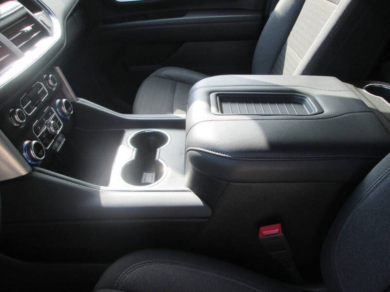 2023 GMC Yukon XL SLE
