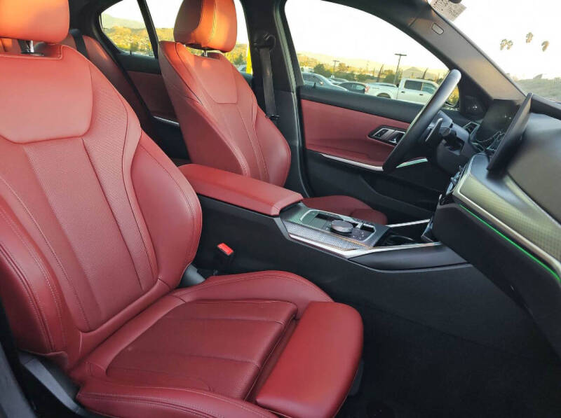 2023 BMW 3 Series 330i