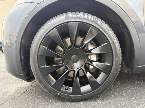 2022 Tesla Model Y Long Range