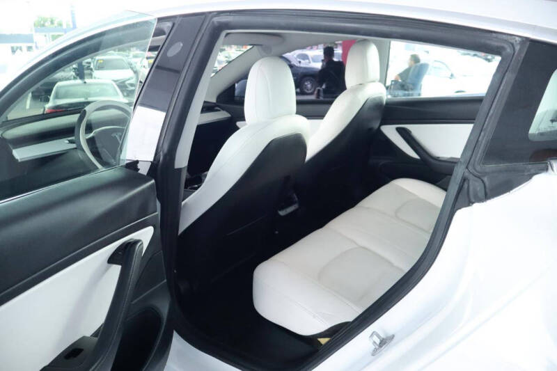 2020 Tesla Model 3 Long Range