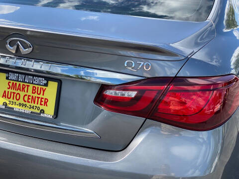 2017 Infiniti Q70 3.7