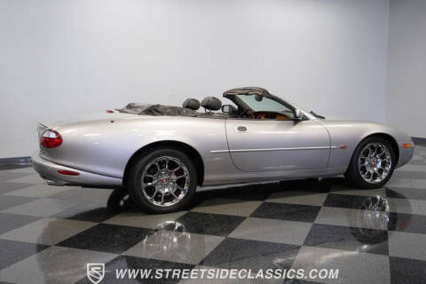 2001 Jaguar XKR