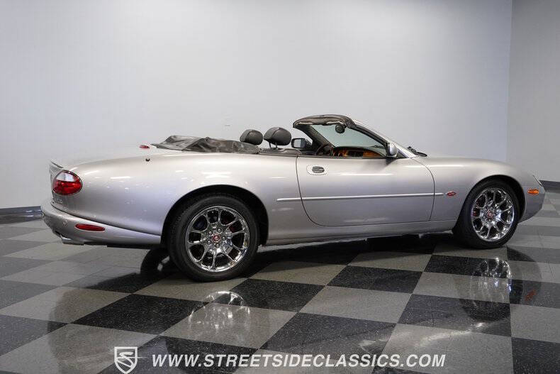 2001 Jaguar XKR