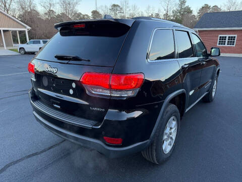 2017 Jeep Grand Cherokee Laredo