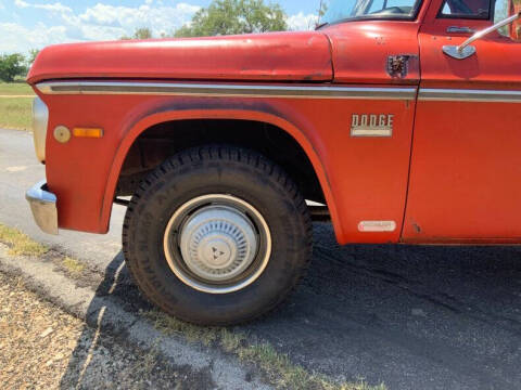 1969 Dodge D200 Pickup