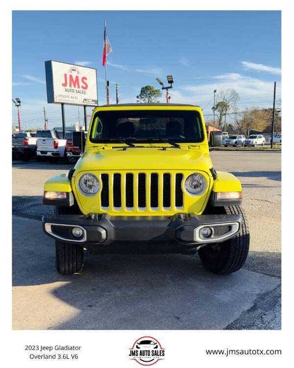 2023 Jeep Gladiator Overland's photo