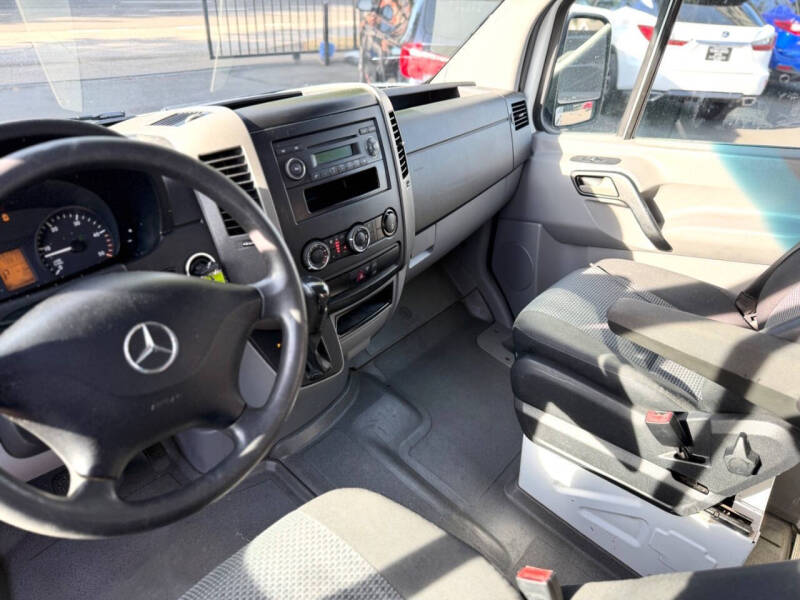 2012 Mercedes-Benz Sprinter 2500