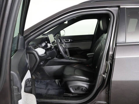 2023 Jeep Compass Latitude Lux