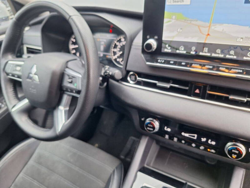 2024 Mitsubishi Outlander SE Black Edition
