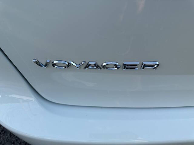 2026 Chrysler Voyager LX