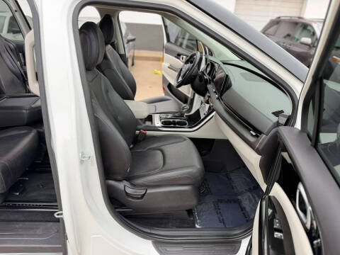 2024 Kia Carnival EX