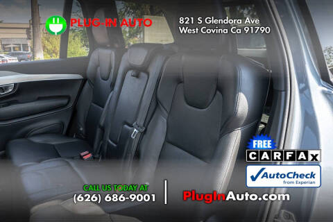 2016 Volvo XC90 T6 Momentum