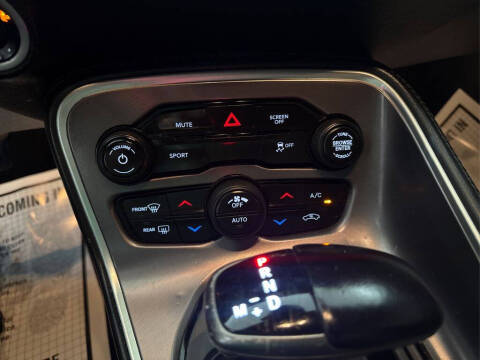 2020 Dodge Challenger SXT