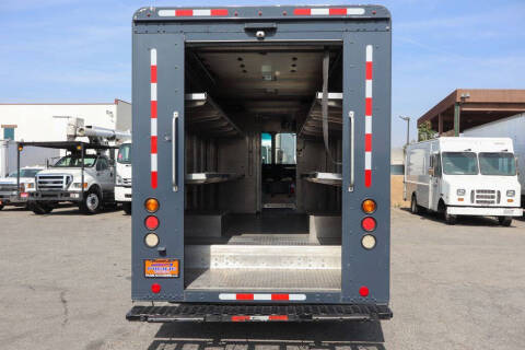 2020 Freightliner MT45 Chassis