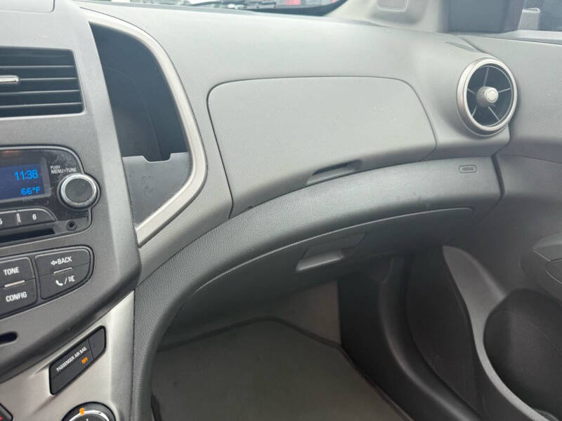 2015 Chevrolet Sonic LT Auto