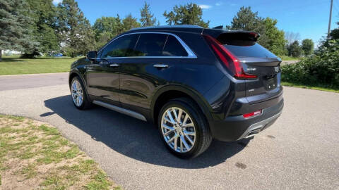 2022 Cadillac XT4 Premium Luxury