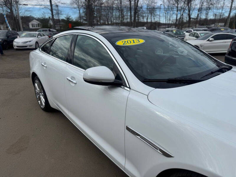 2013 Jaguar XJ