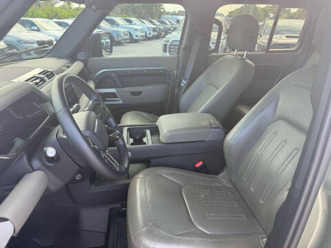 2021 Land Rover Defender 110 SE
