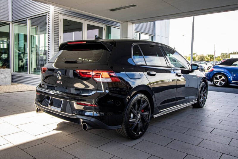 2023 Volkswagen Golf GTI SE