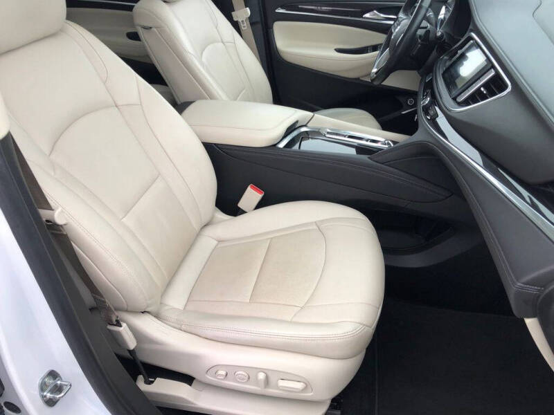 2023 Buick Enclave Premium