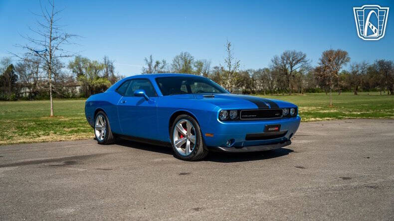 2010 Dodge Challenger SRT8