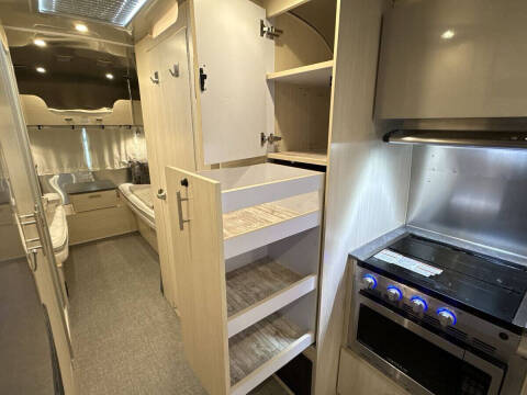 2022 Airstream Flying Cloud