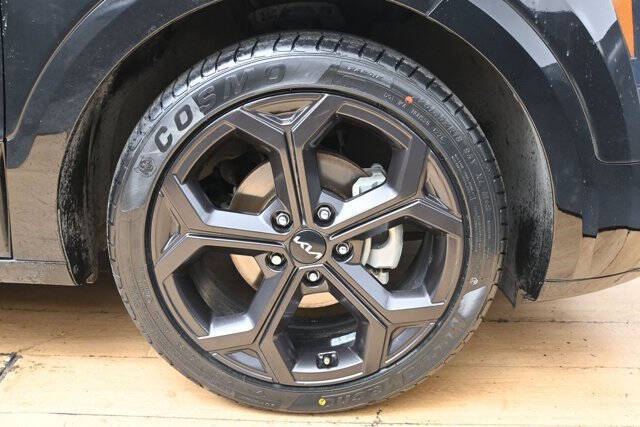 2023 Kia Niro SX Touring