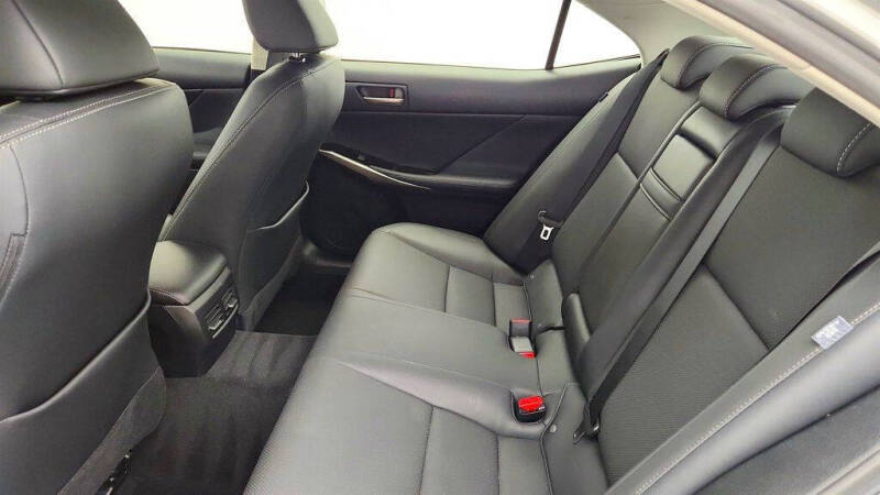 2017 Lexus IS 200t