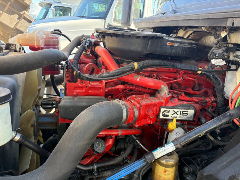 2020 International LT625