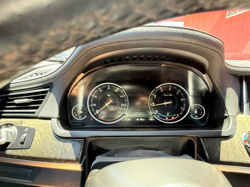 2015 BMW 7 Series 740i