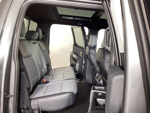 2025 Ford F-150 Lightning Lariat