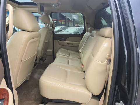 2011 Chevrolet Avalanche LTZ