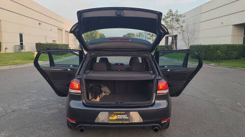 2011 Volkswagen GTI Base PZEV