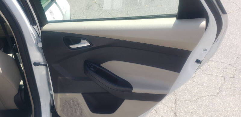 2017 Ford Focus SE