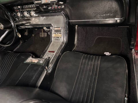 1964 Ford Thunderbird