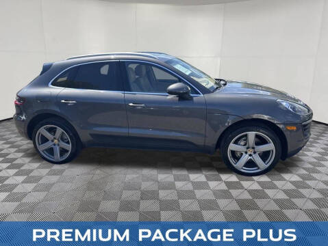 2016 Porsche Macan S