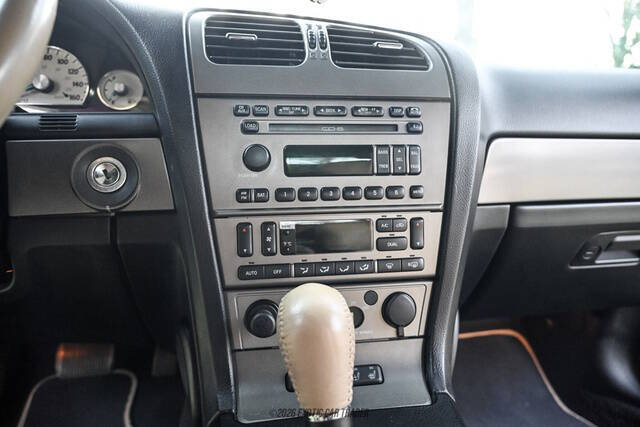 2005 Ford Thunderbird Deluxe