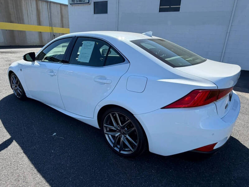 2018 Lexus IS 300