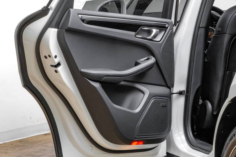 2024 Porsche Macan