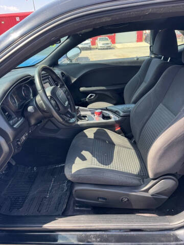 2017 Dodge Challenger SXT