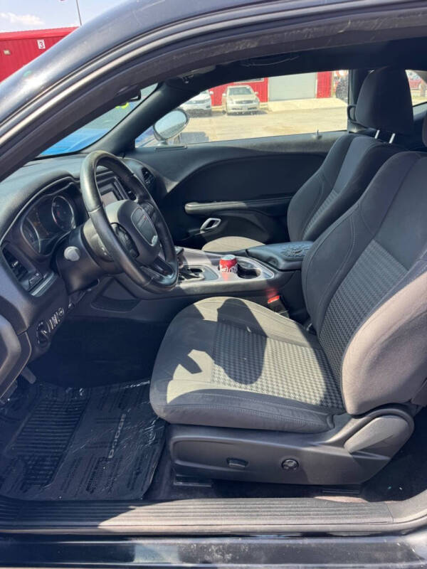 2017 Dodge Challenger SXT
