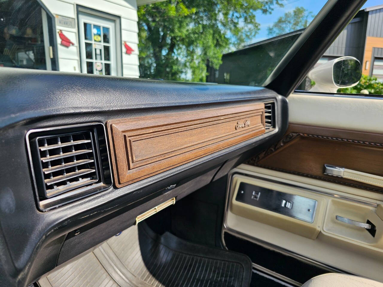 1973 Pontiac Grand Ville 92