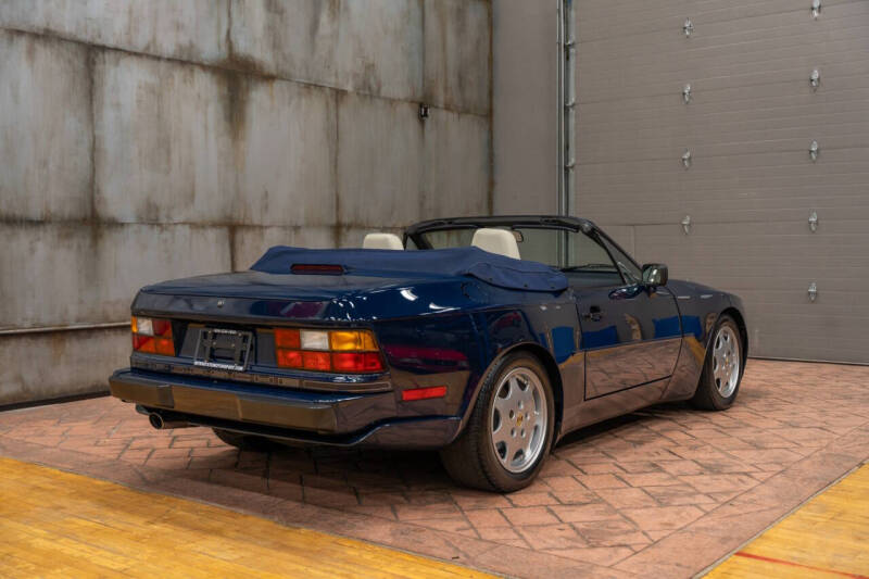 1990 Porsche 944 S2