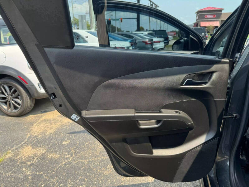 2017 Chevrolet Sonic LT Auto