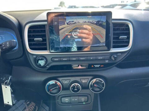 2026 Hyundai Venue SE