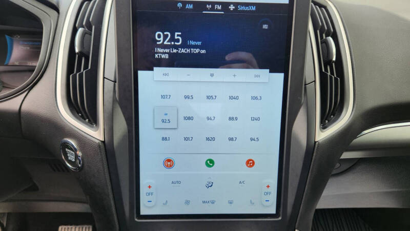 2022 Ford Edge