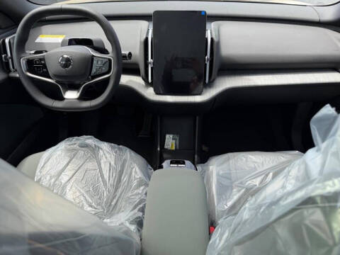 2026 Volvo EX30 Plus