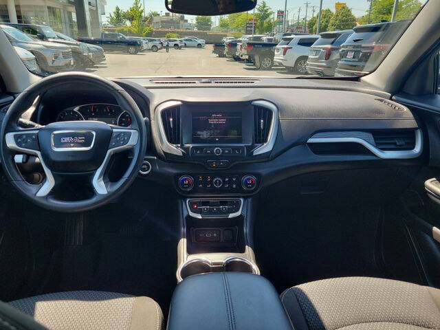 2024 GMC Terrain SLE