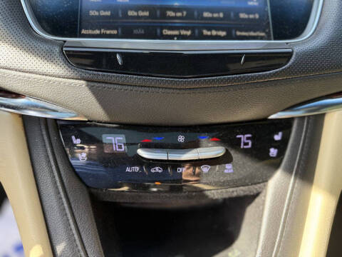 2017 Cadillac XT5 Premium Luxury