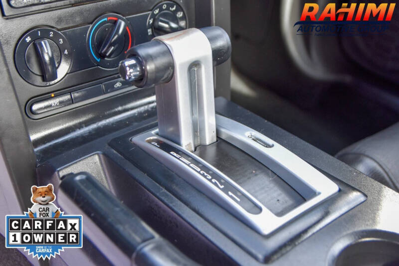 2006 Ford Mustang V6 Premium